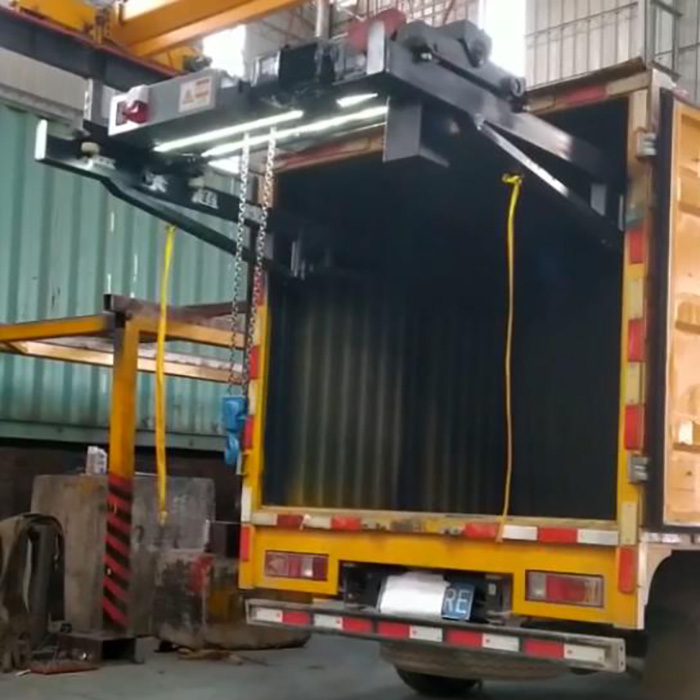 南方电网4.2米货车加装车载吊机