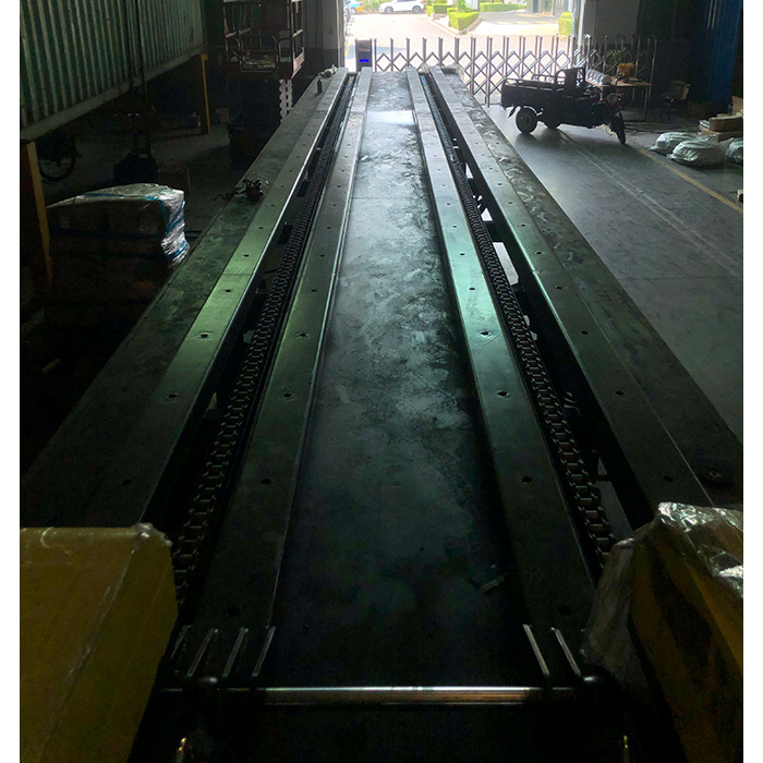 插臂式集装箱装货机